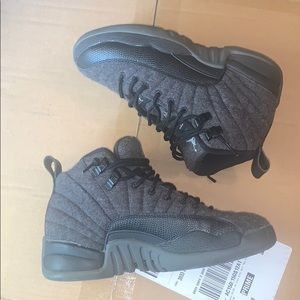 Wool grey 12s